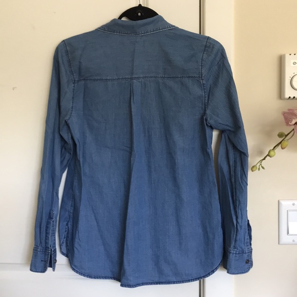 - Chambray blue shirt - Picture 4 of 5